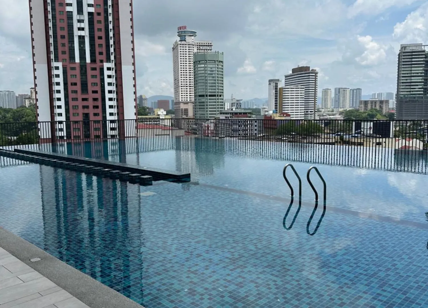 Chamber Luxury Suites At Klcc Куала-Лумпур Апартаменты